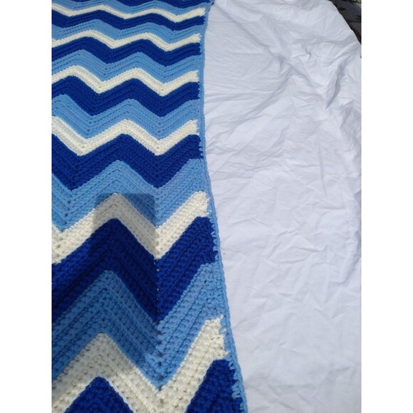 Large Vintage Chevron Stripe Zigzag Knit Afghan Handmade Throw Blanket blue - Picture 8 of 12